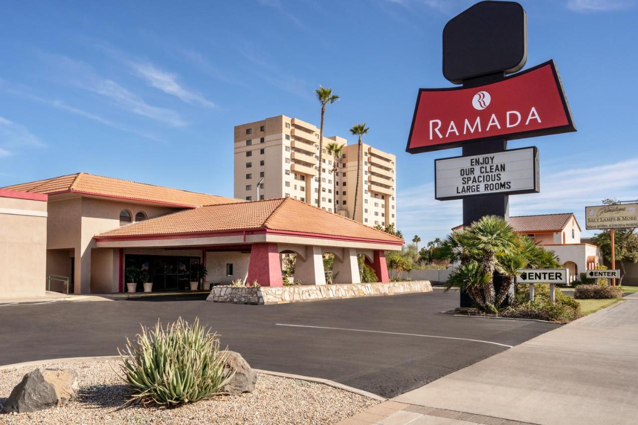 Hotel Ramada By Wyndham Mesa Downtown Exterior foto